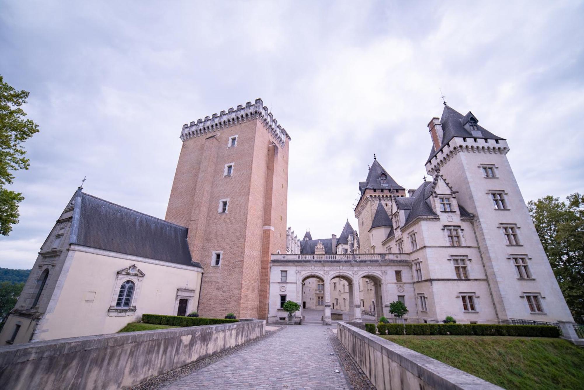 La Vue Royale - Face Au Chateau - Wifi - 4 Personnes Pau Exterior foto
